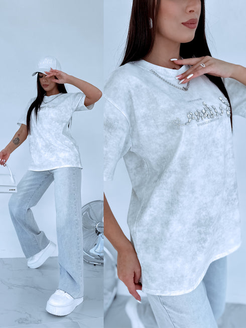 LIMITED T-krekls "INTRODUCING" - BALTS AR PELĒKU